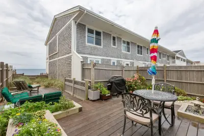 544 Shore Road, Unit 9