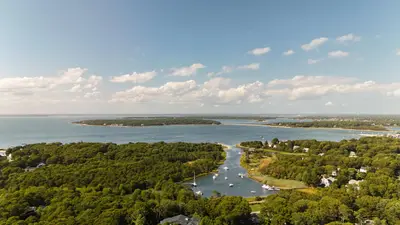 Quaker Road, Falmouth MA — view 3