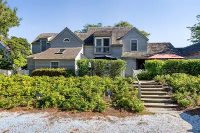 33 Landmark Avenue