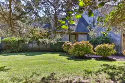 25 Twin Rocks Drive, Eastham MA — view 2