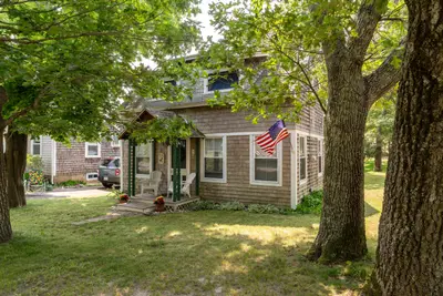 50 Canonicus Avenue, Oak Bluffs MA — view 4