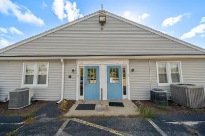 4 Barlows Landing Road, Unit 16