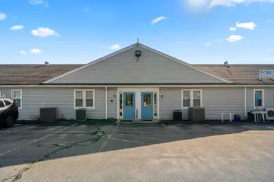 4 Barlows Landing Road, Unit 15 & 16