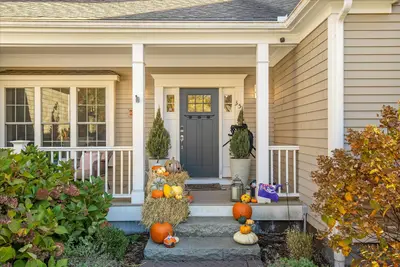 35 Spinnaker Drive, Mashpee MA — view 2