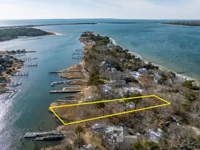 24 Seconsett Point Road