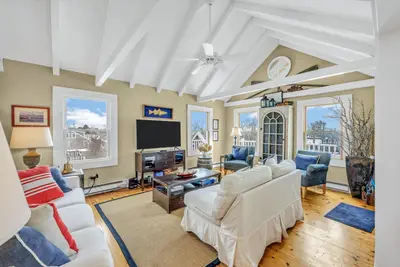 15 Cottage Street, Unit 2, Provincetown MA — view 3