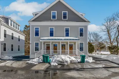 3 Honora Lane, Unit 3