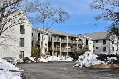 800 Bearses Way, Unit Apt 2ed, Barnstable MA — view 5