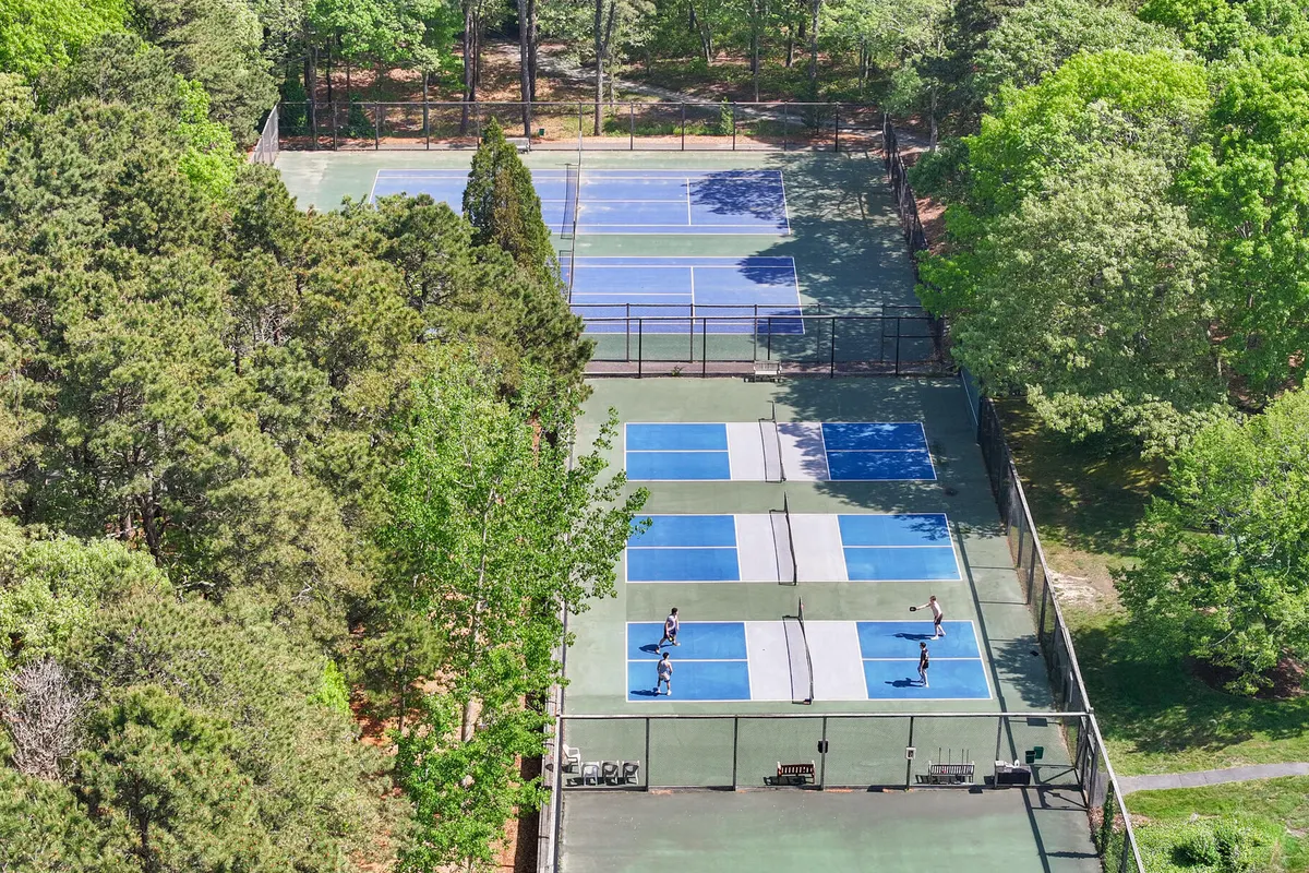 16 West Woods, Yarmouth MA — view 3