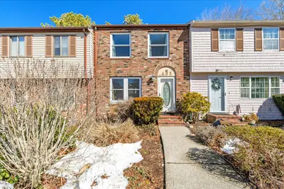 405 Village Drive, Unit 405