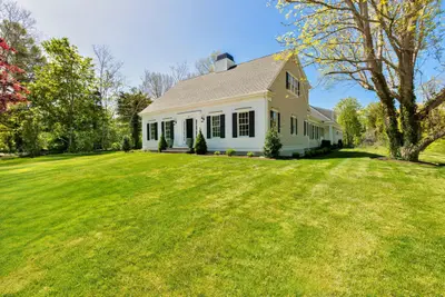 33 Crowell Road