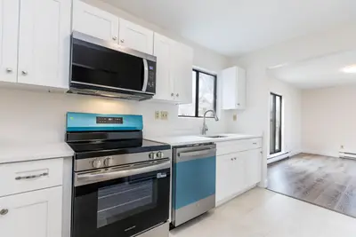 800 Bearses Way, Unit Apt 3ne, Barnstable MA — view 4