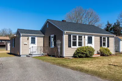 14 Sharon Drive