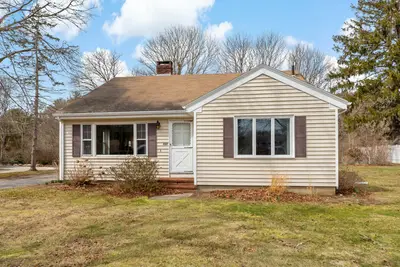 404 Sandwich Road, Falmouth MA — view 2
