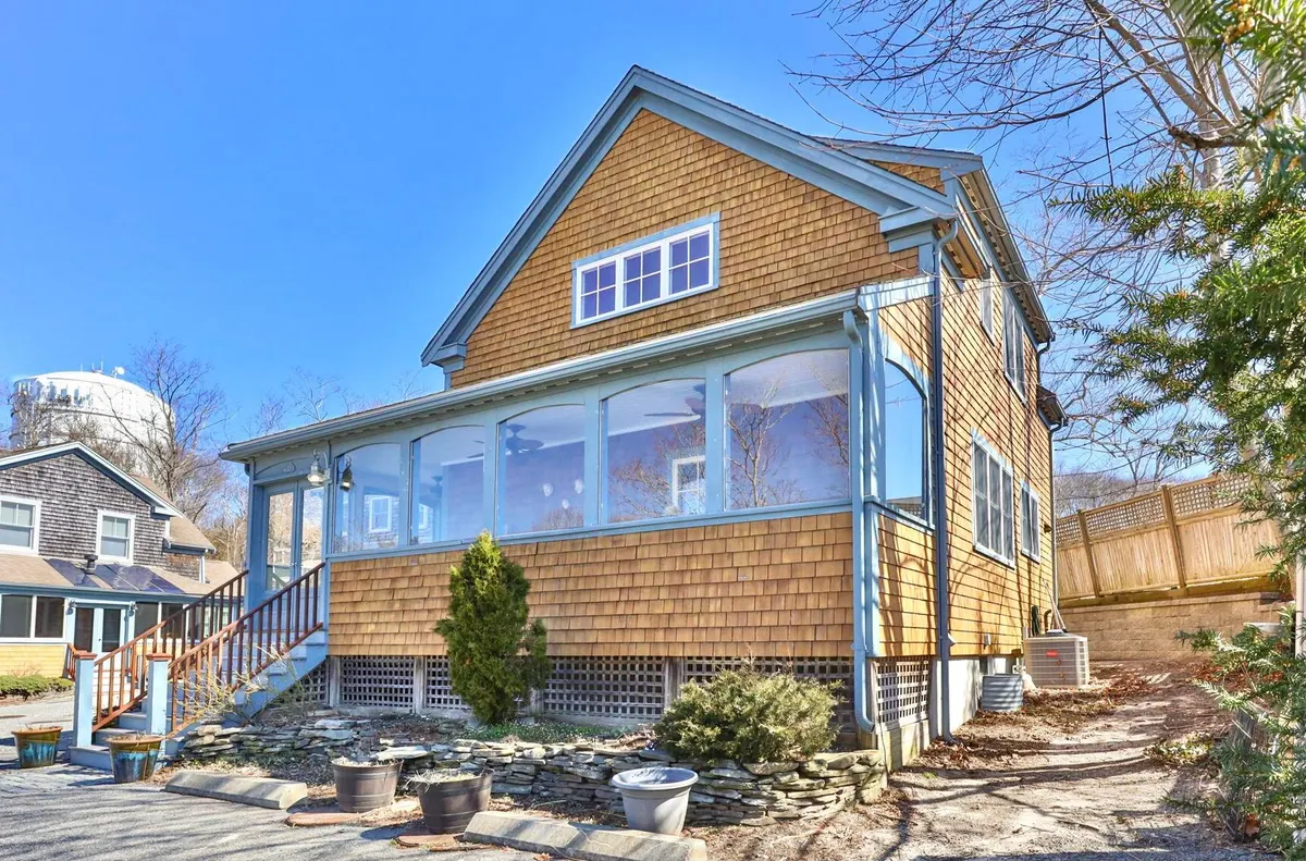 9 A Holway Avenue, Provincetown MA — view 3