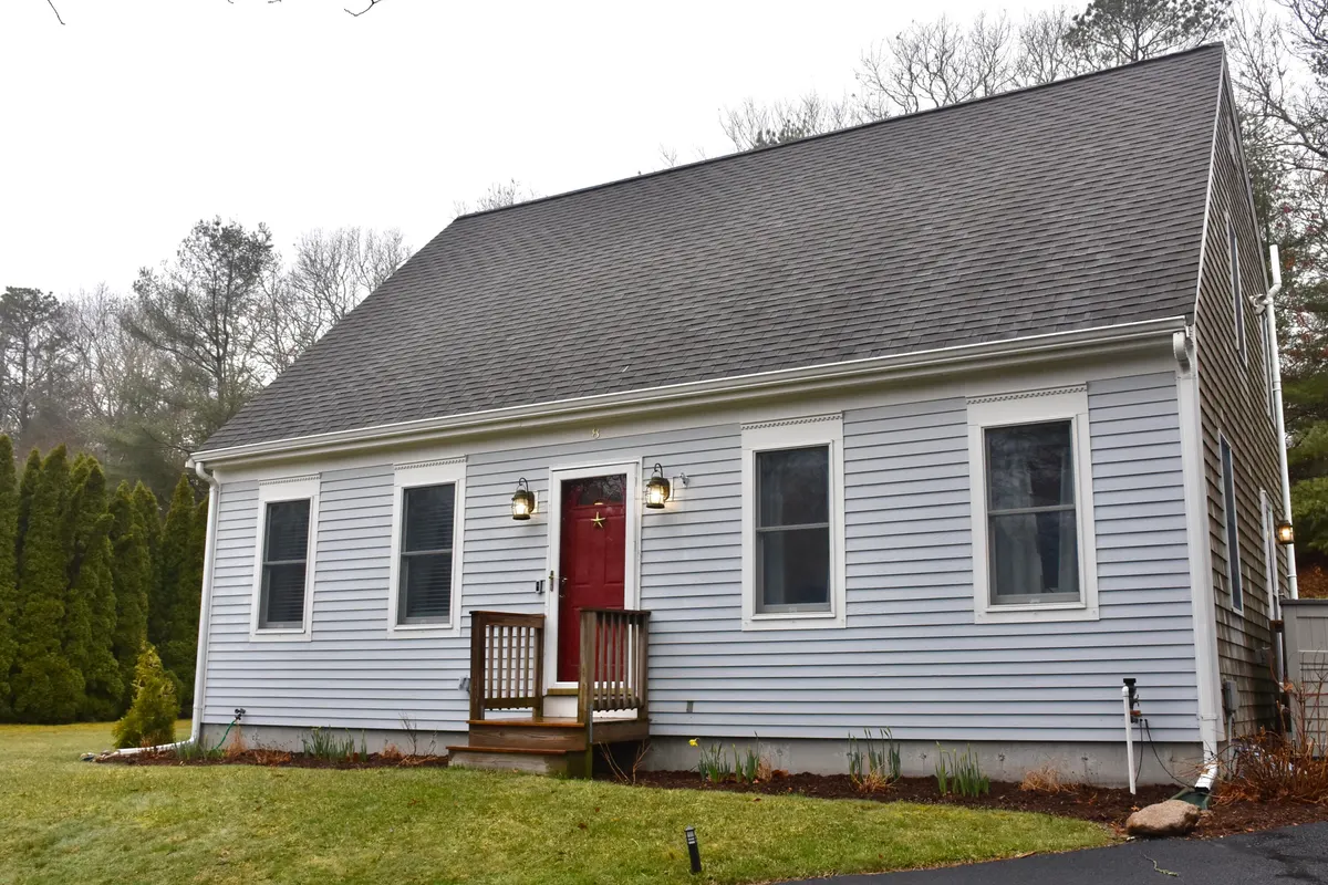 8 Pickerel Way, Sandwich MA — view 2