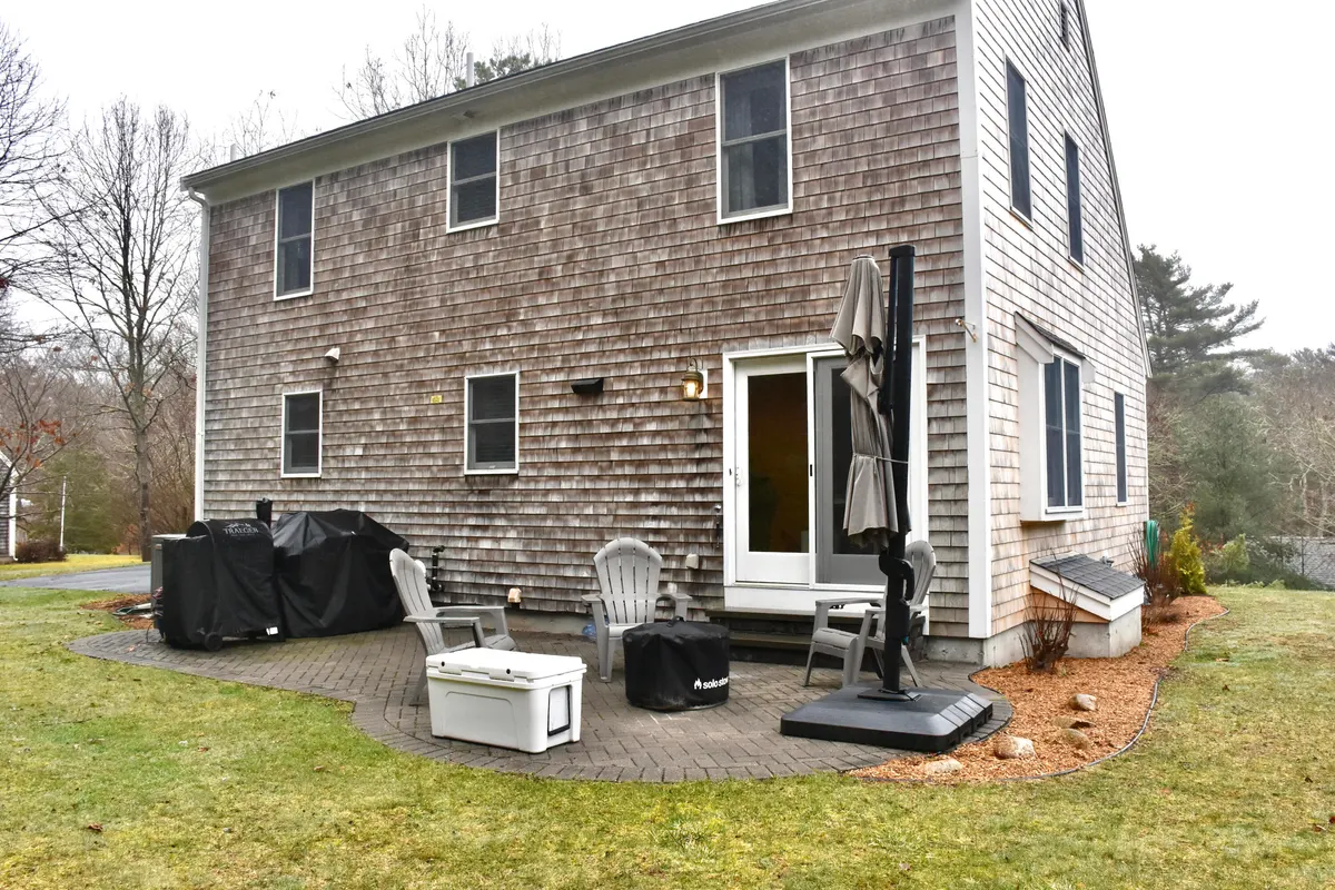 8 Pickerel Way, Sandwich MA — view 5