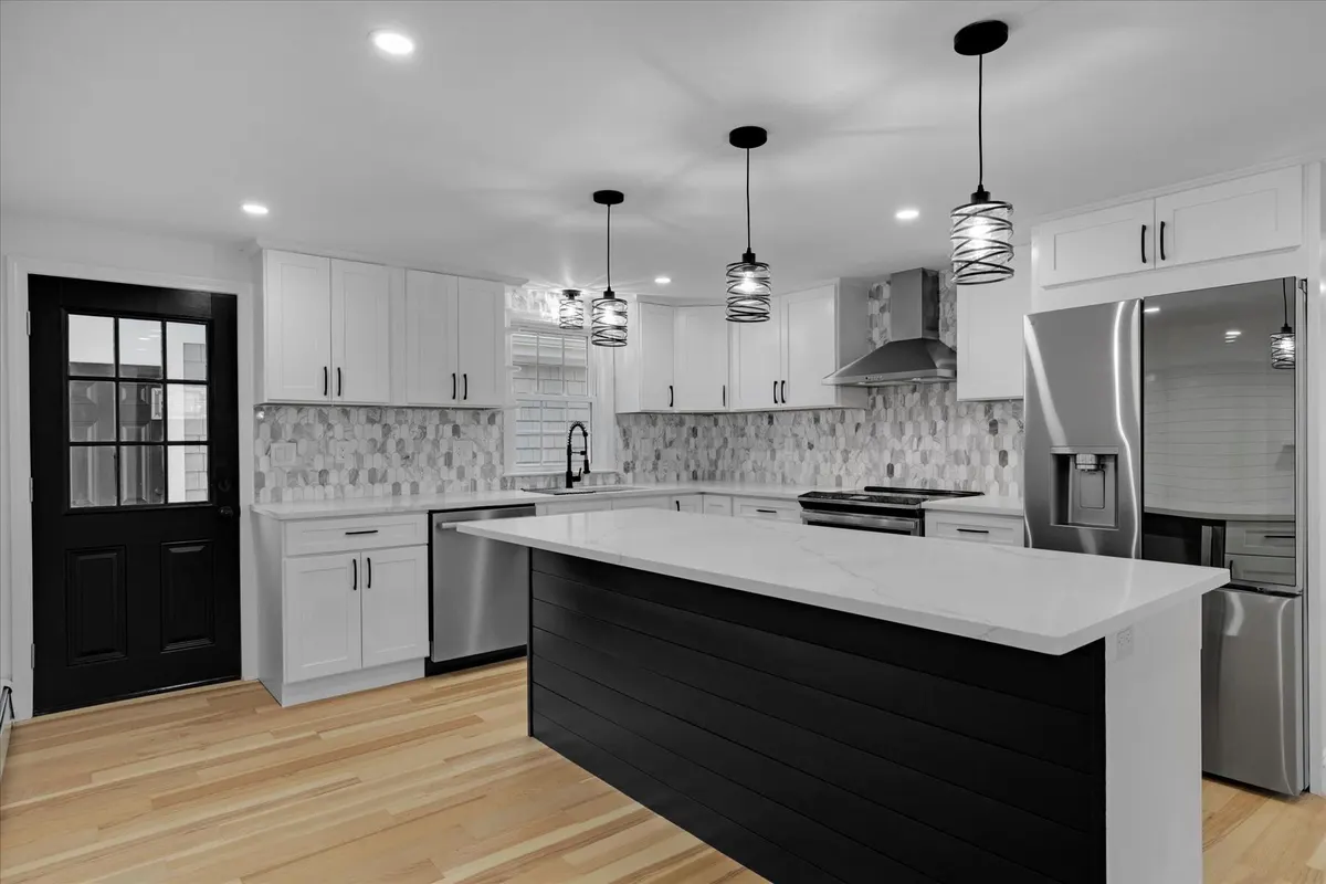 3 Bristol Avenue, Barnstable MA — view 2