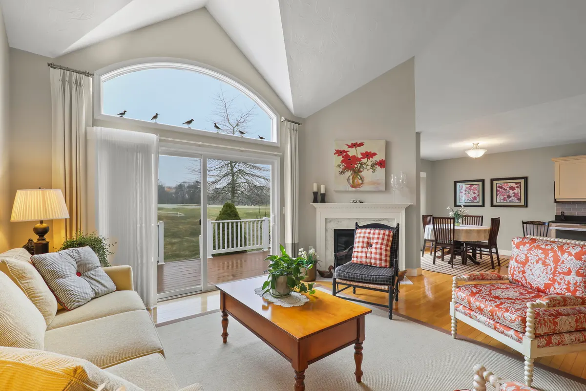 2 Amberwood Court, Unit 2, Bourne MA — view 5