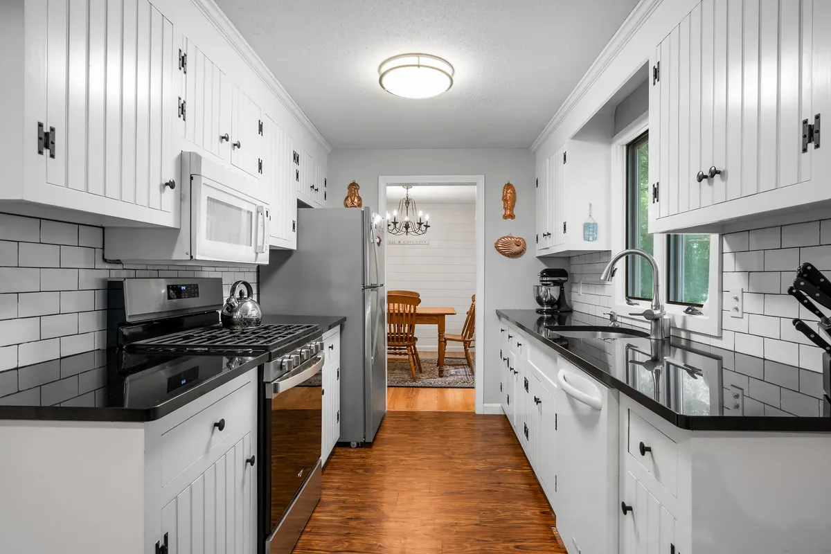 290 Riverview Lane, Barnstable MA — view 5