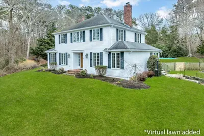 20 Howland Lane