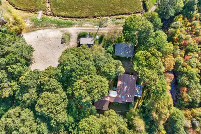 17,17a,17b Cranberry Lane, Falmouth MA — view 3