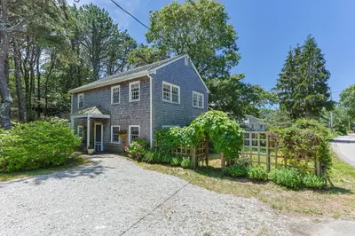 95 Indian Neck Road