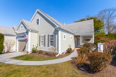 13 Hollyhock Knoll Court, Unit 13