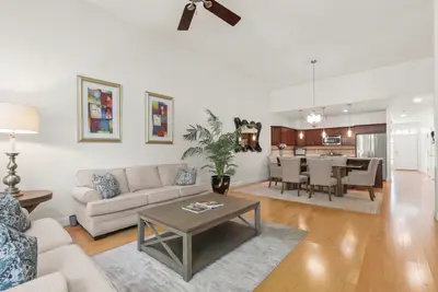 21 Grey Hawk Drive, Unit 21, Mashpee MA — view 2