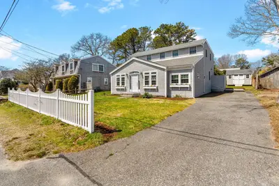 37 Uncle Henrys Road, Mashpee MA — view 2