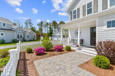 24 Cobblestone Circle, Mashpee MA — view 5