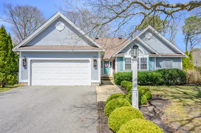 8 Marlboro Road