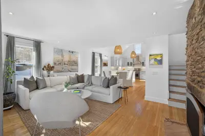 19 W Vine Street, Provincetown MA — view 4