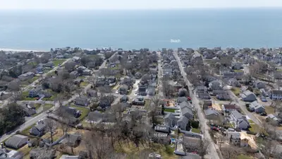 8 Essex Place, Harwich MA — view 4