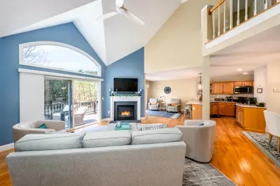 8 Hollyhock Knoll Court, Unit 8, Bourne MA — view 3