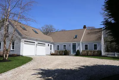 8 Captains Walk, Chatham MA — view 2