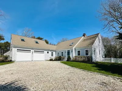 8 Captains Walk, Chatham MA — view 3