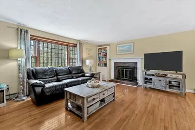 5 Maple Lane, Brewster MA — view 4