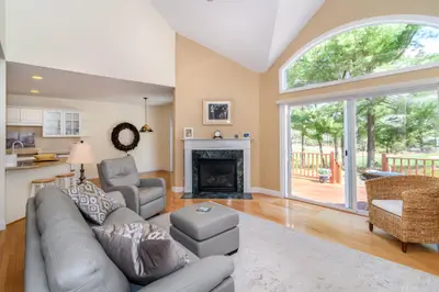 12 Sea Knoll Court, Unit 12, Bourne MA — view 4
