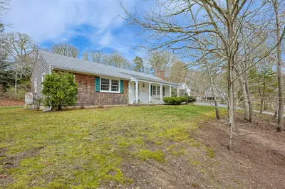 61 Oak Hill Road
