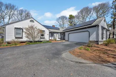 52 Clubhouse Drive, Bourne MA — view 3