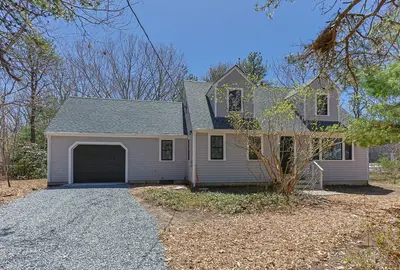80 Runway Lane, Eastham MA