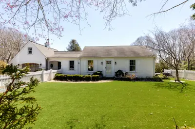 6 Scottsdale Road