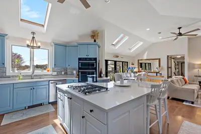 6 Scottsdale Road, Barnstable MA — view 4