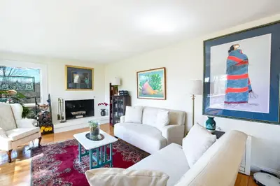 33 Lorraine Road, Falmouth MA — view 3