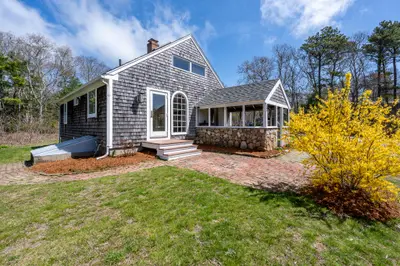 45 Old Phinney's Lane