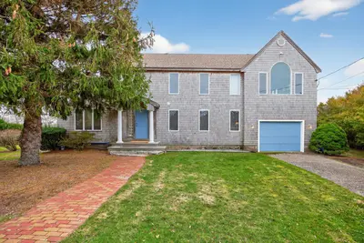 15 Hedge Lane, Falmouth MA — view 2