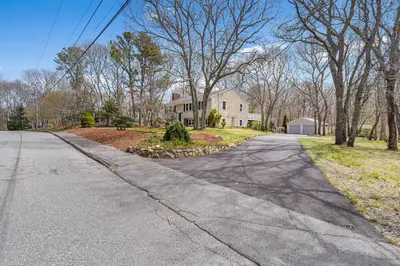 320 Braggs Lane, Barnstable MA — view 4
