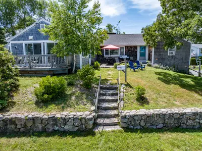 7 Bay Shore Road
