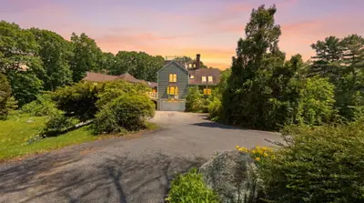 2 Hibbs Lane, Falmouth MA — view 2